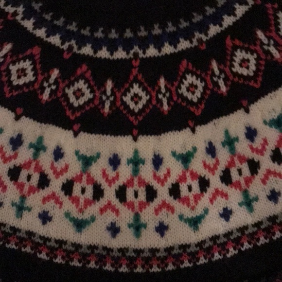 Holiday sweater - Picture 6 of 8